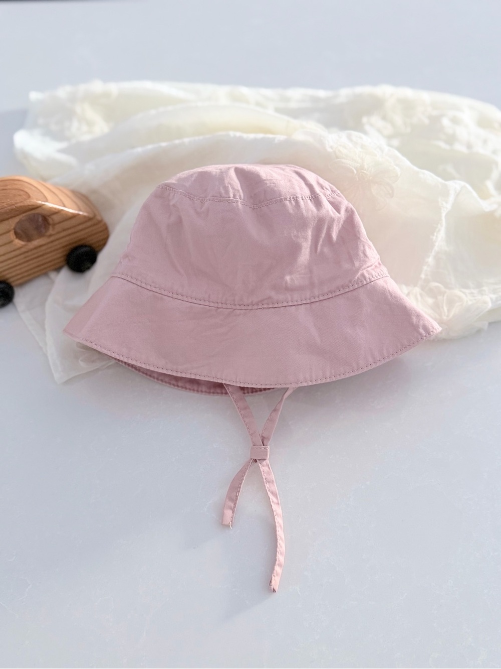 H&M Baby Soft Cotton Sun Bucket Hat with Chin Ties - Light Pink (9-12M)